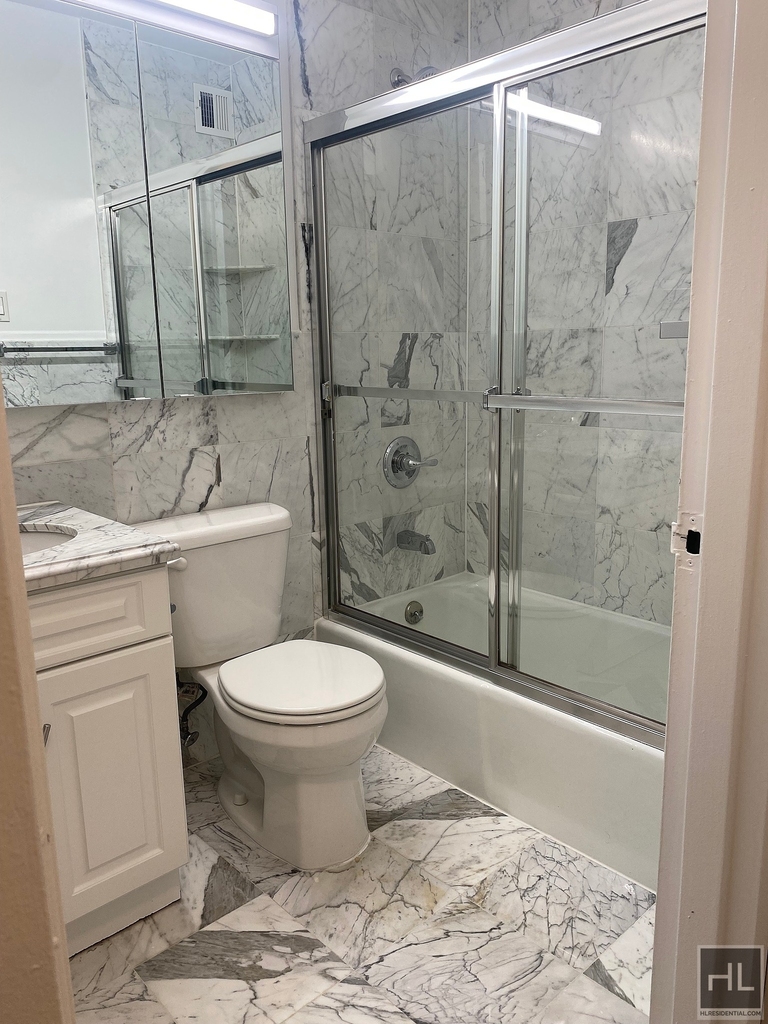 East 71st Street - Photo 3