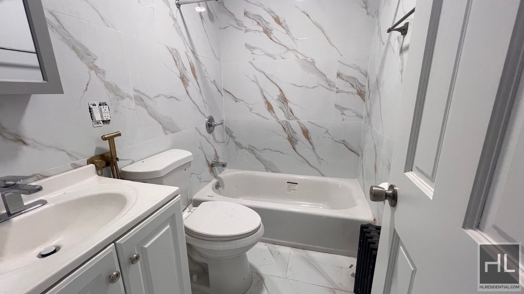 317 East 49 Street - Photo 9