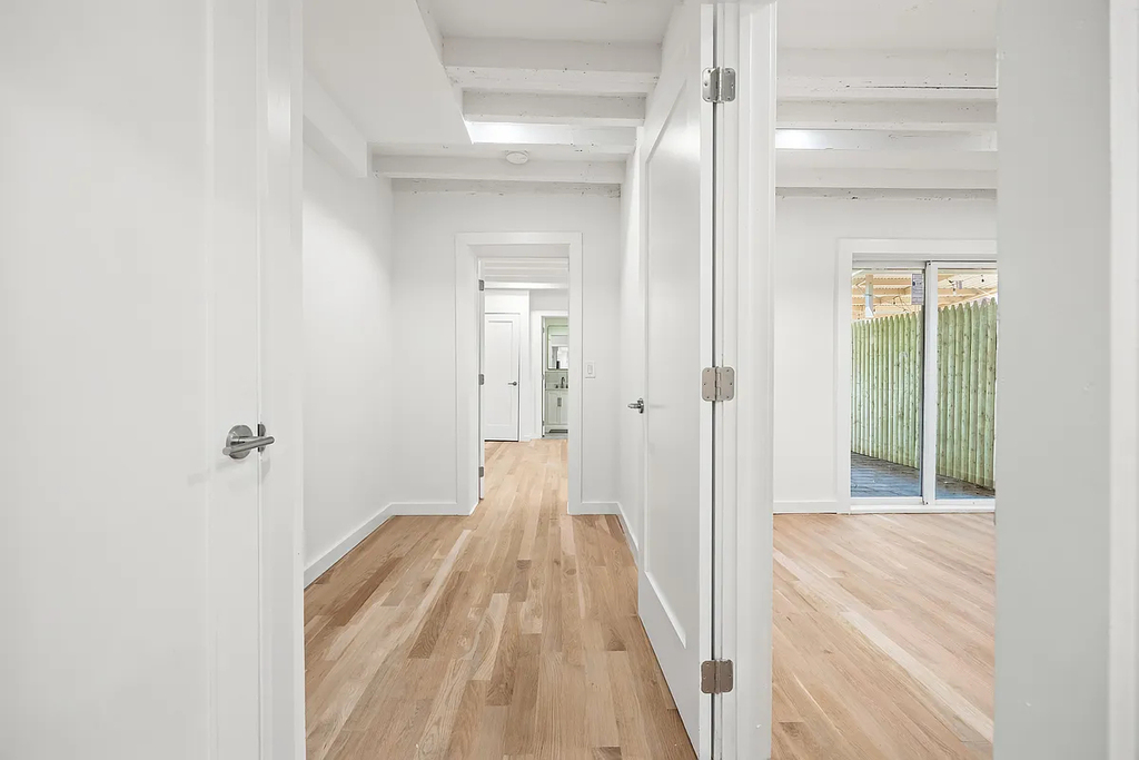 75 Bainbridge Street - Photo 5