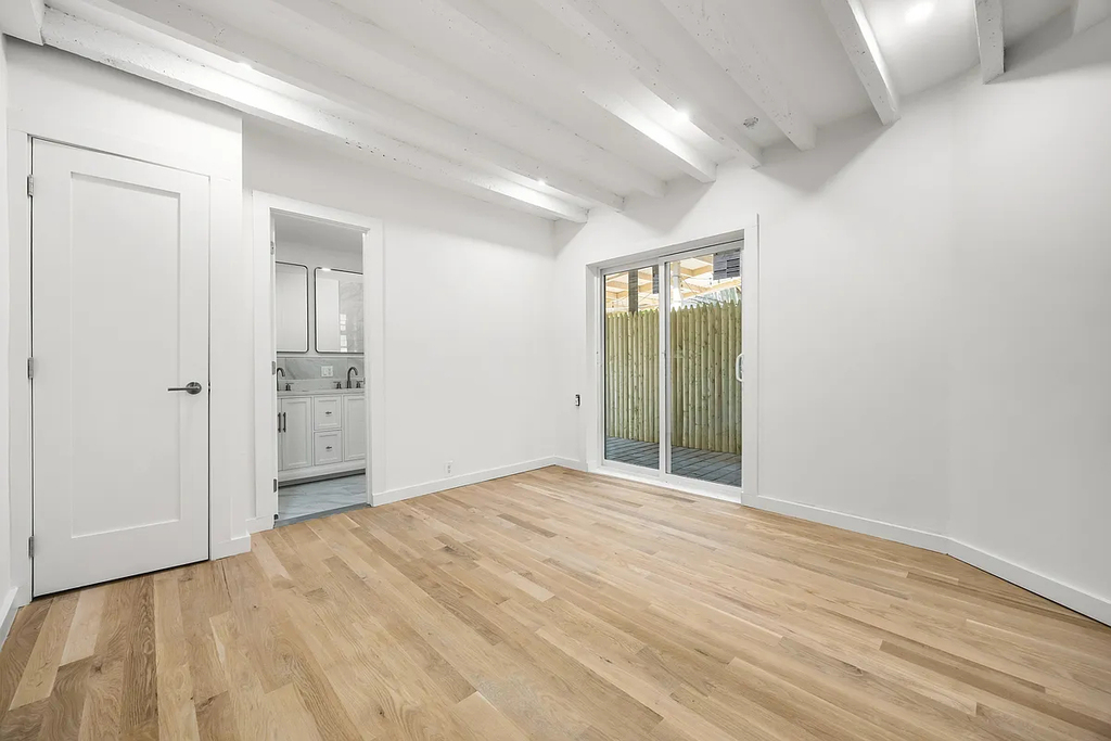 75 Bainbridge Street - Photo 9