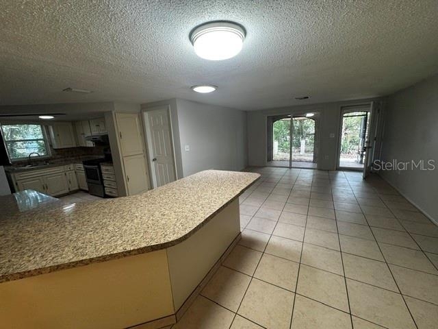 7634 Fox Hollow Drive - Photo 2