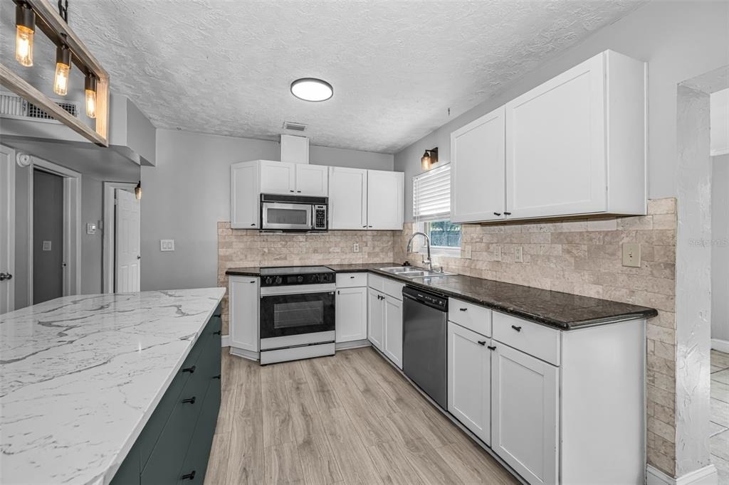 839 13th Avenue Sw - Photo 2