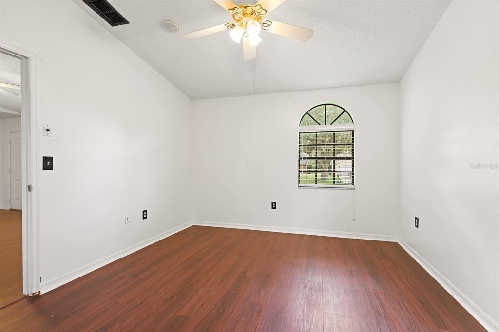 6346 Silver Oaks Drive - Photo 14
