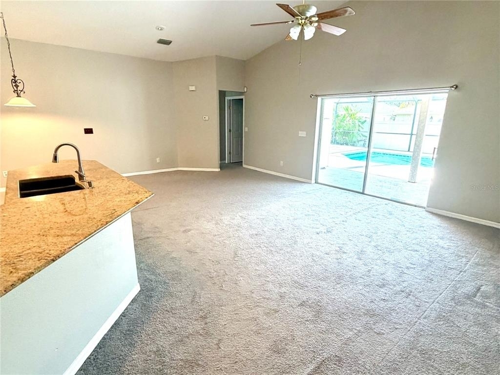 2617 Allwood Avenue - Photo 4