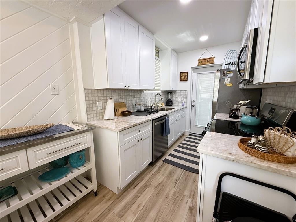 421 Virginia Avenue - Photo 8