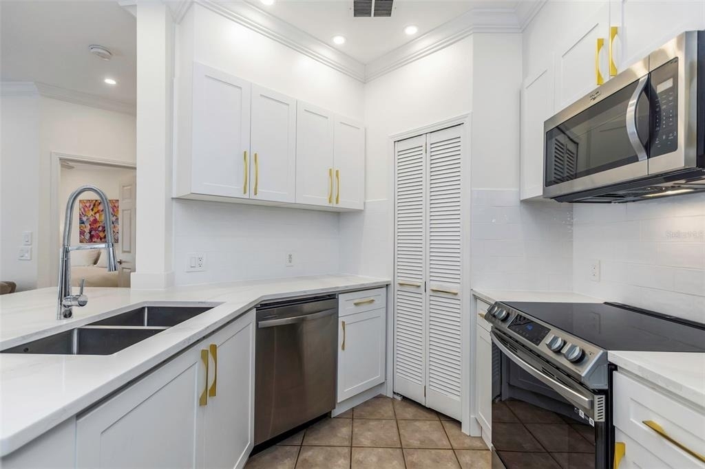 2199 Chianti Place - Photo 6