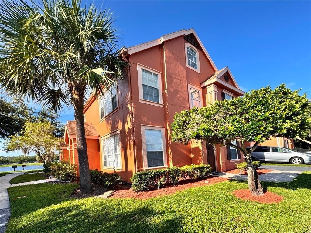 9842 Lake Chase Island Way - Photo 9