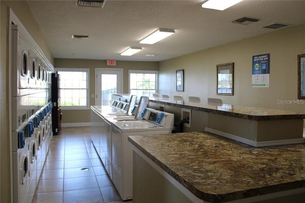 13753 Orange Sunset Drive - Photo 19