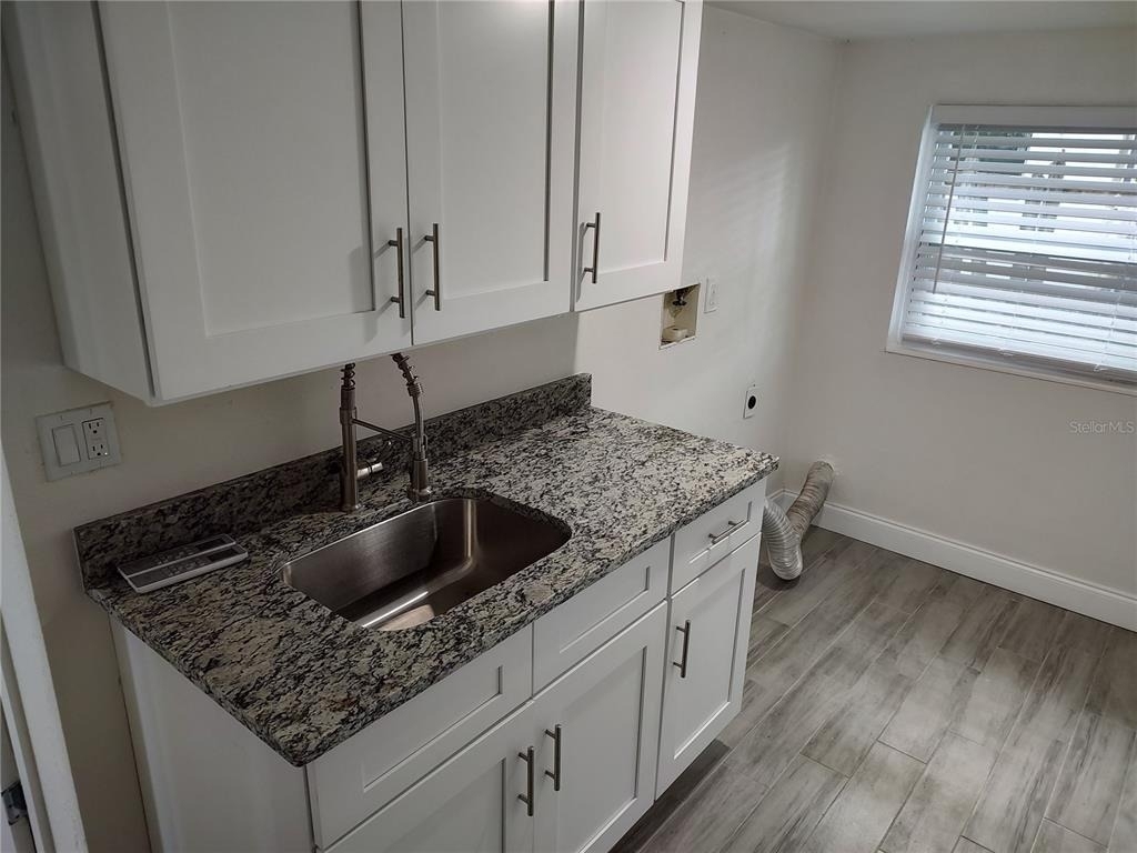 301 Mystic Lake Drive N - Photo 16