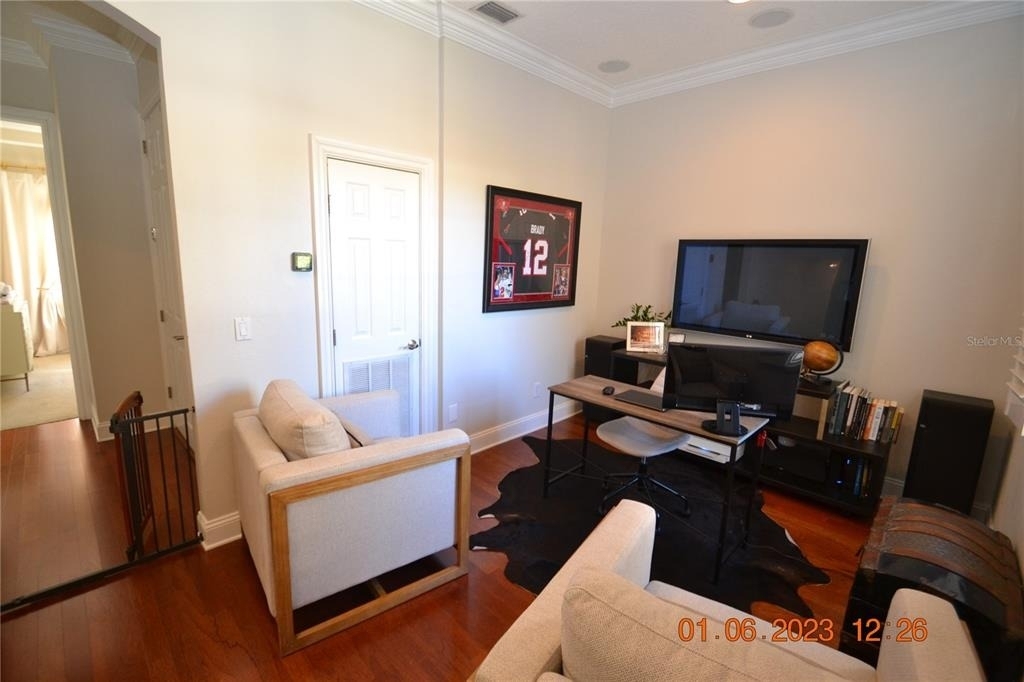 2405 Victoria Gardens Lane - Photo 17