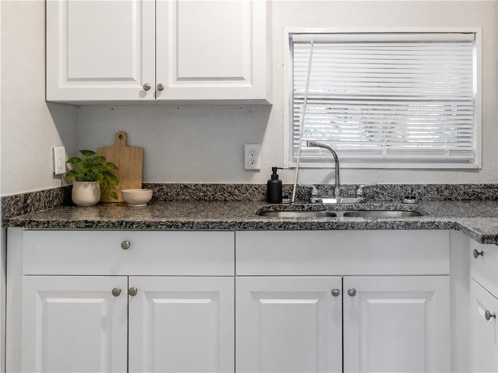 1507 7th Street Sw - Photo 3