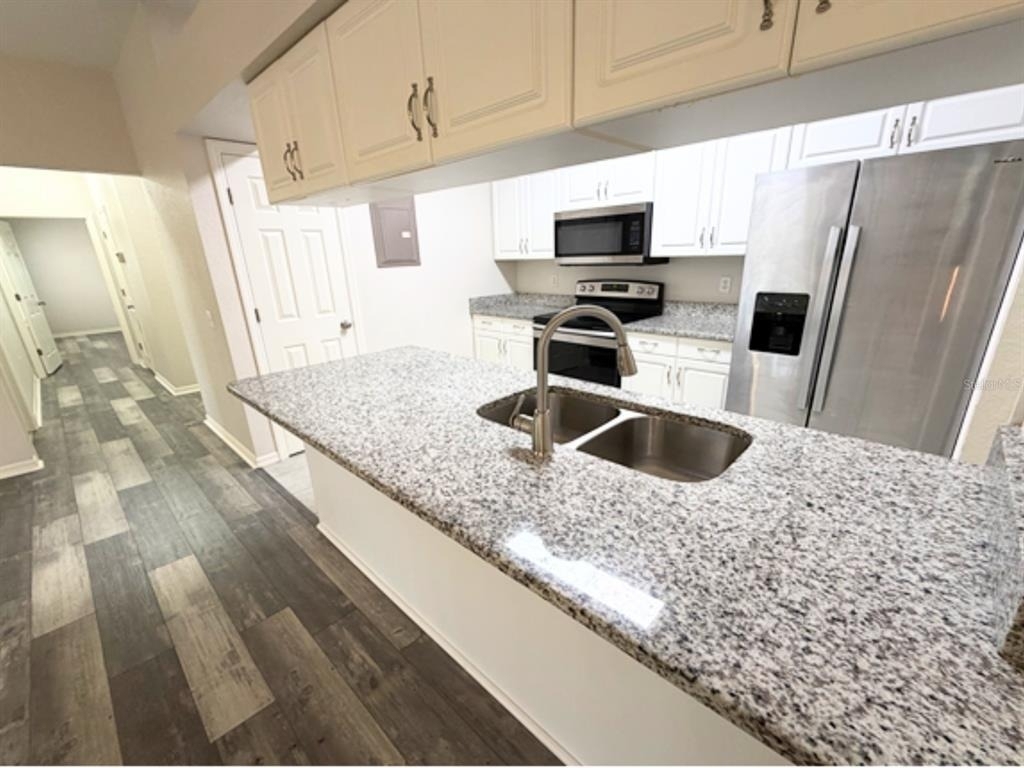 1001 Eagle Pond Drive - Photo 3