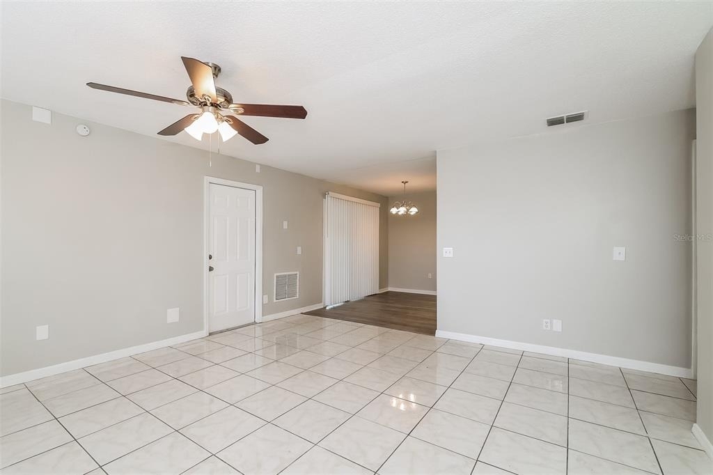 425 Danube Way - Photo 2