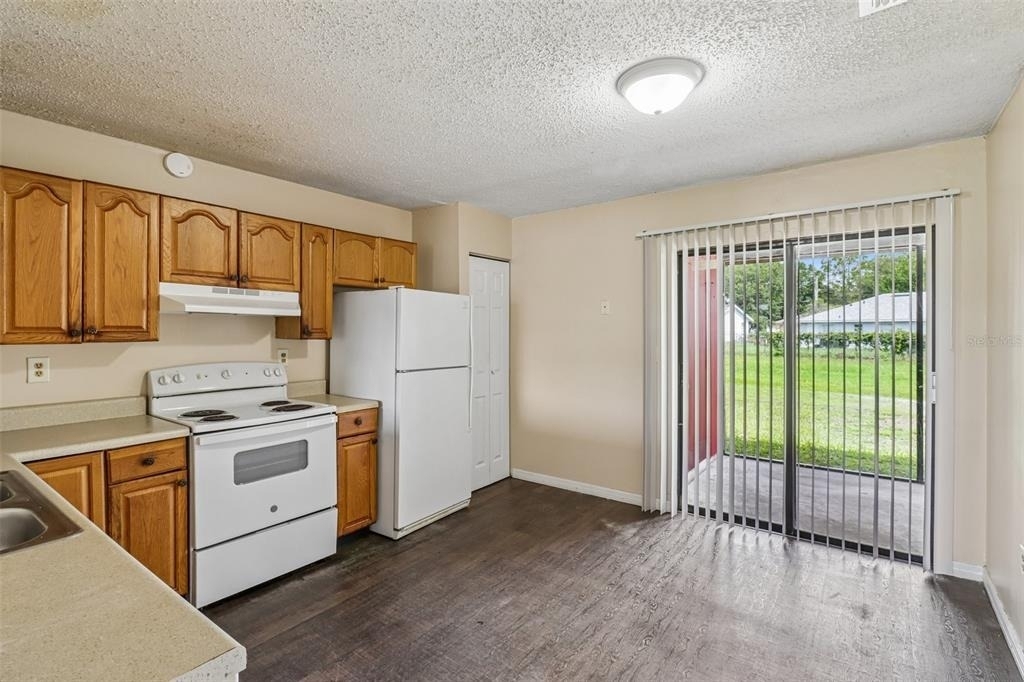 386 Cocoa Court - Photo 11