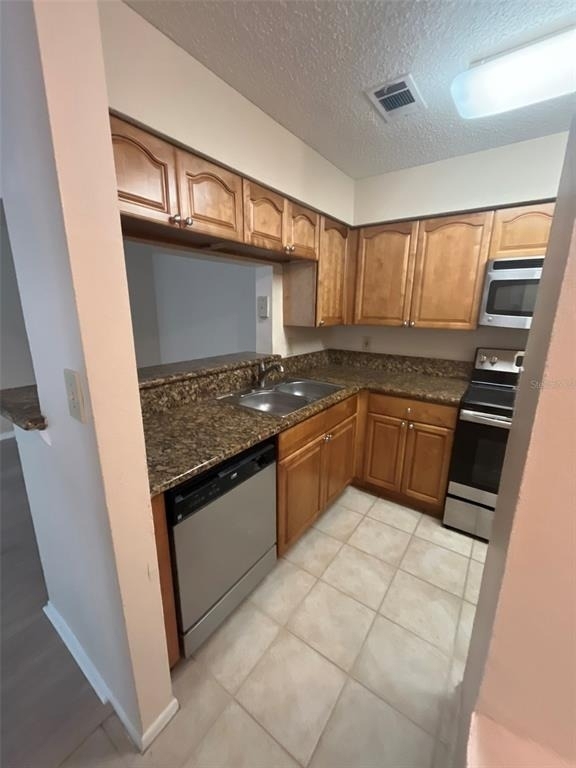 241 Afton Square - Photo 4