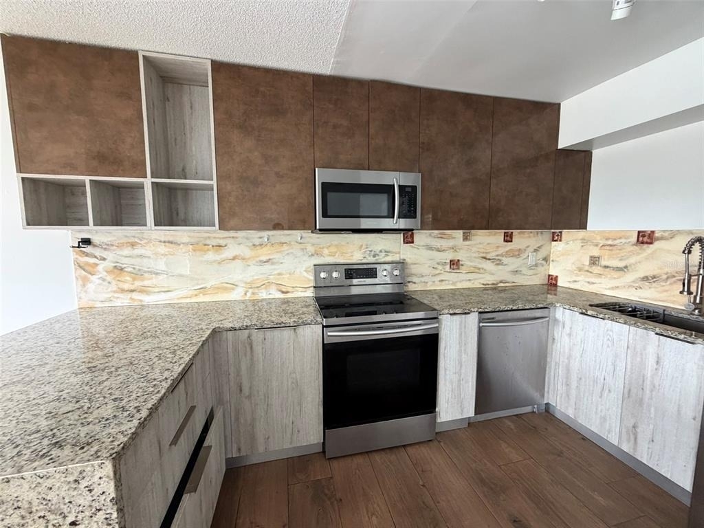 5317 Curry Ford Road - Photo 2