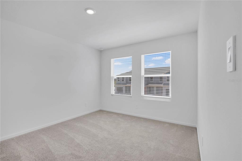 975 Phoenix Street - Photo 10