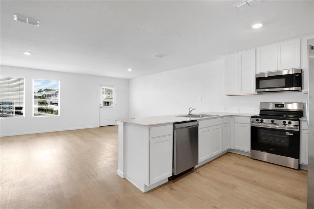 975 Phoenix Street - Photo 7
