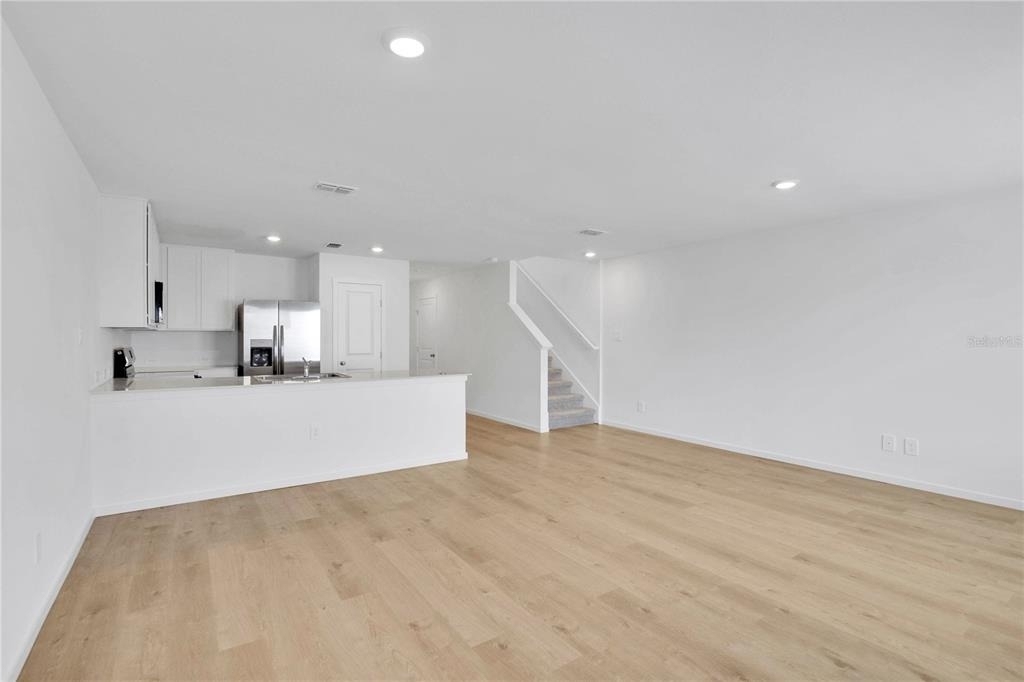 975 Phoenix Street - Photo 4