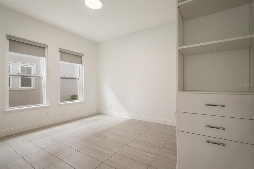 13010 Stoddart Avenue - Photo 15