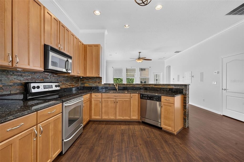 1965 Osprey Avenue - Photo 11