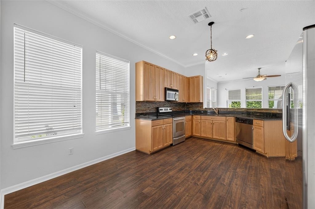 1965 Osprey Avenue - Photo 10