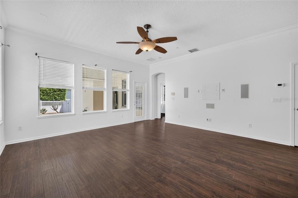 1965 Osprey Avenue - Photo 6