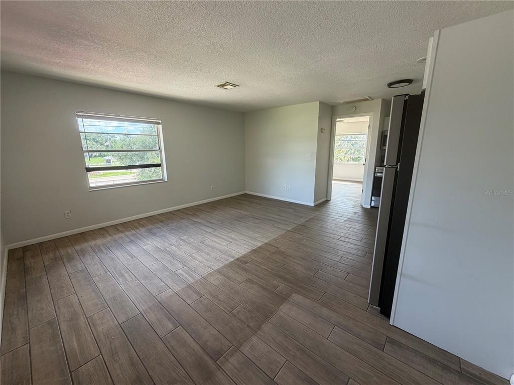 2305 K-ville Ave - Photo 2