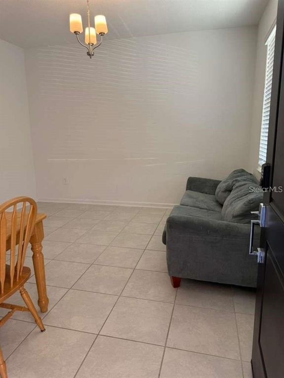 3999 Ambrose Avenue - Photo 3