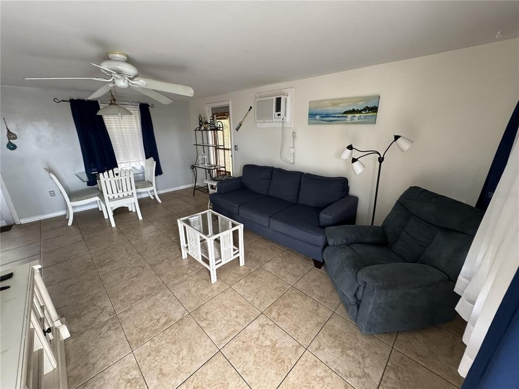 40 W Cowles Street - Photo 1