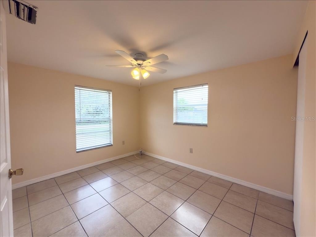 11432 Poplin Avenue - Photo 8