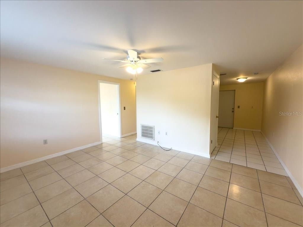 11432 Poplin Avenue - Photo 4