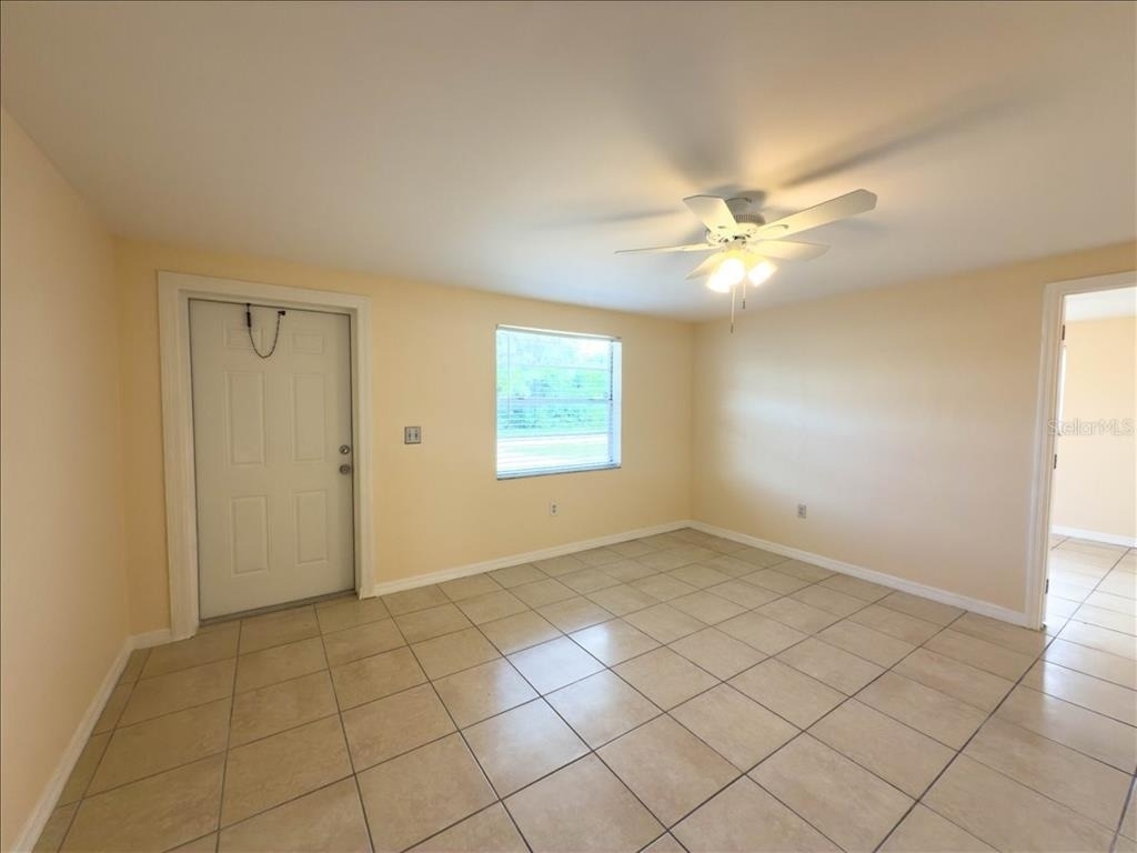 11432 Poplin Avenue - Photo 3