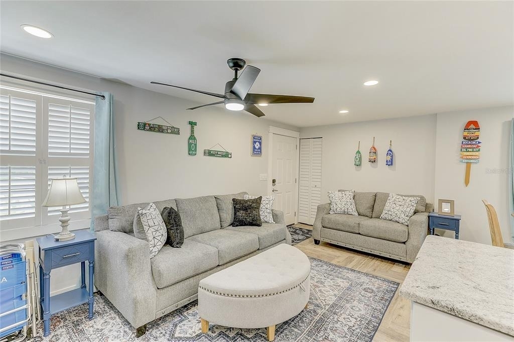 2728 49th Avenue W - Photo 4