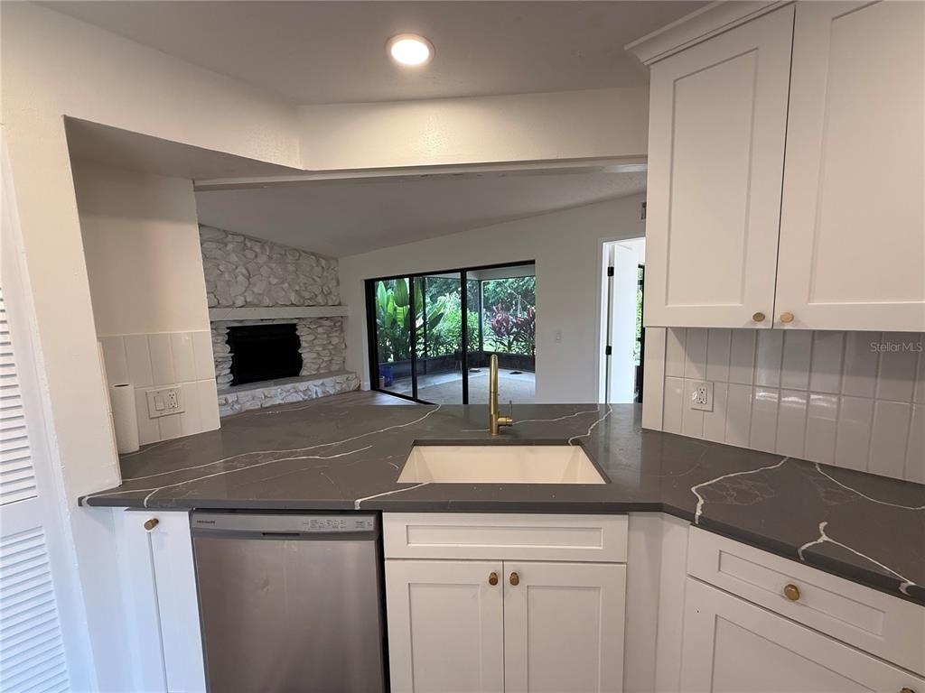 6468 Jarvis Road - Photo 12