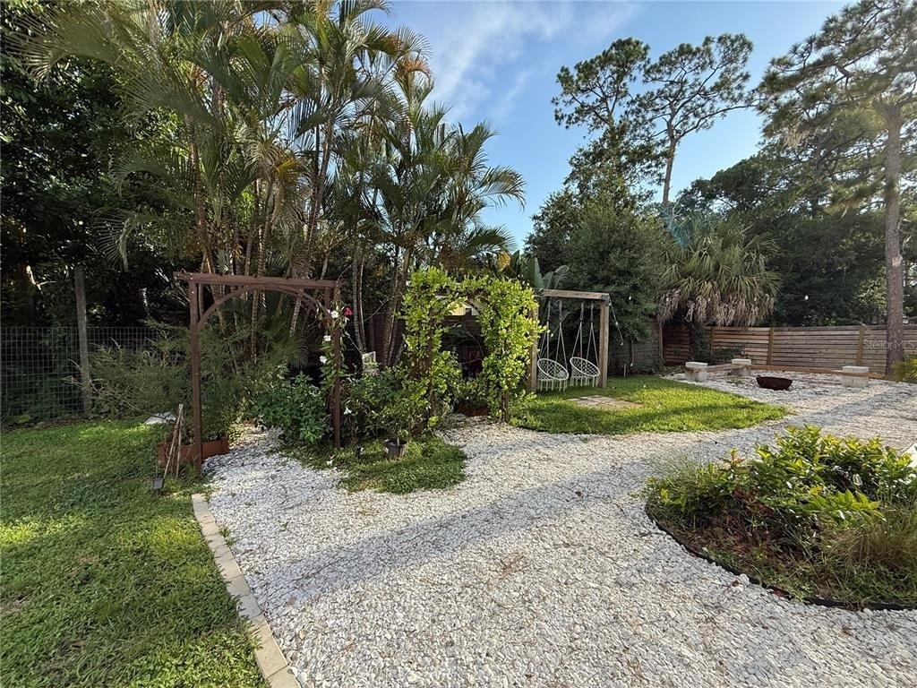6468 Jarvis Road - Photo 32