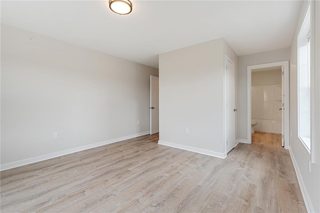 2039 Clermont Street - Photo 13