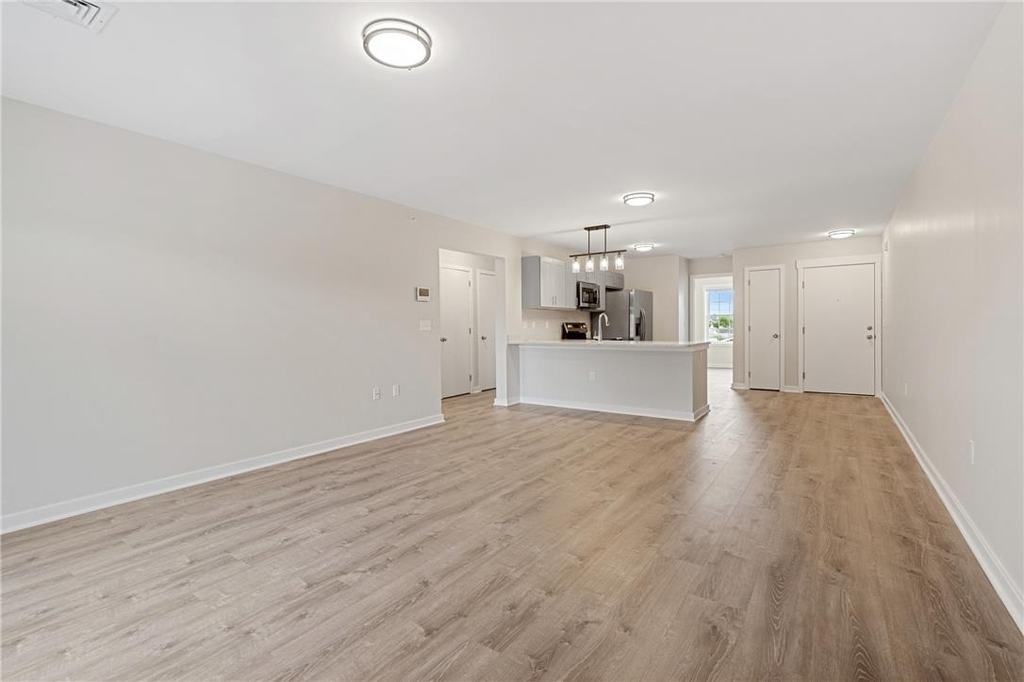 2039 Clermont Street - Photo 6