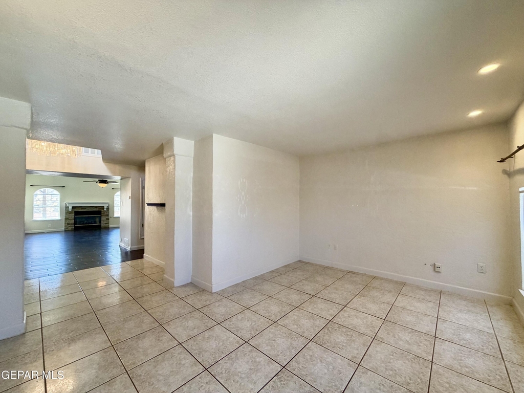 4332 Loma De Brisas Drive - Photo 2