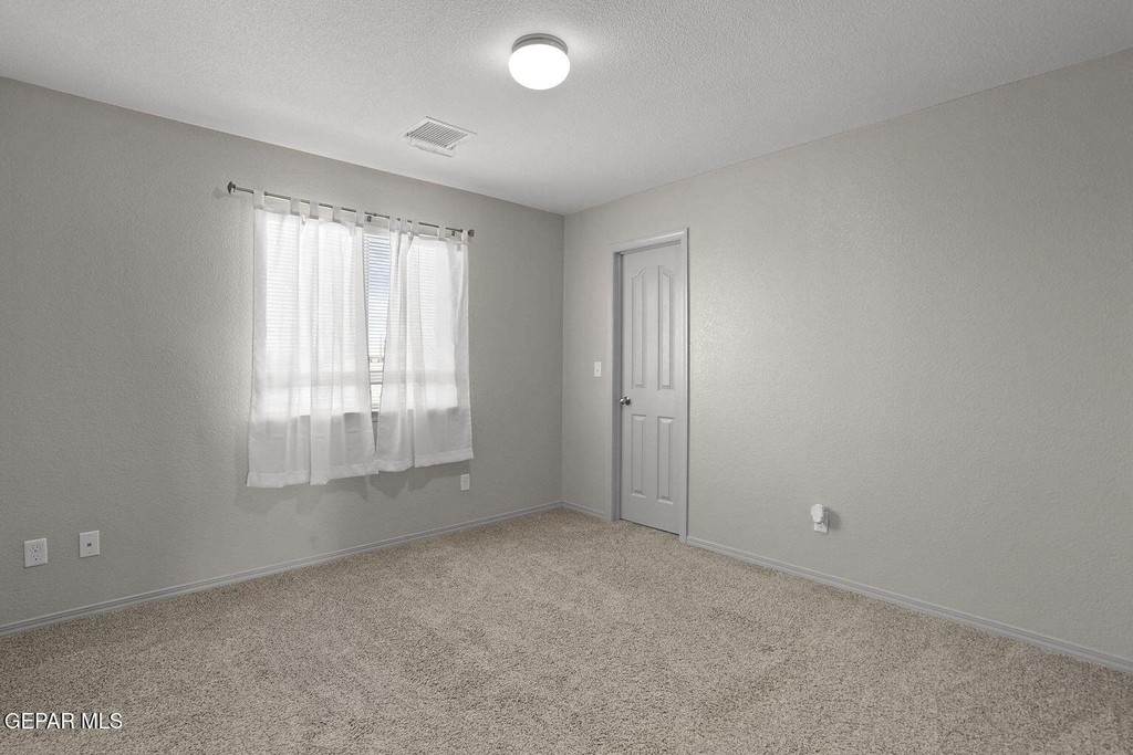 5028 Silver Ranch Avenue - Photo 24