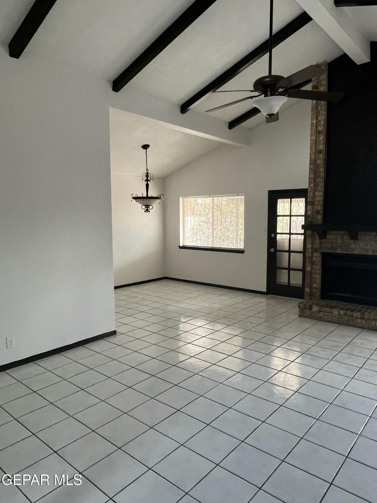 7772 Iroquois Drive - Photo 17