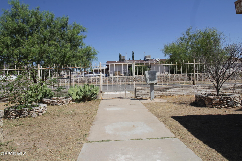 3900 Flory Avenue - Photo 30