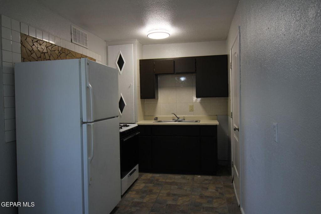 3900 Flory Avenue - Photo 4