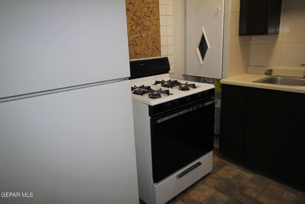 3900 Flory Avenue - Photo 5