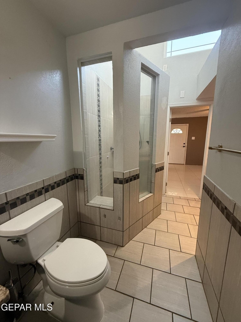 5725 Wren Avenue - Photo 17