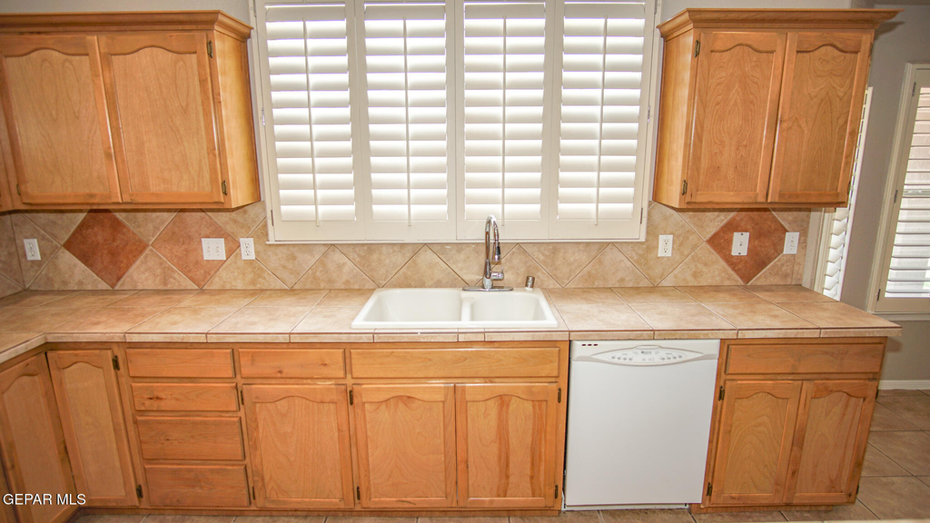6325 Franklin Ridge Drive - Photo 6