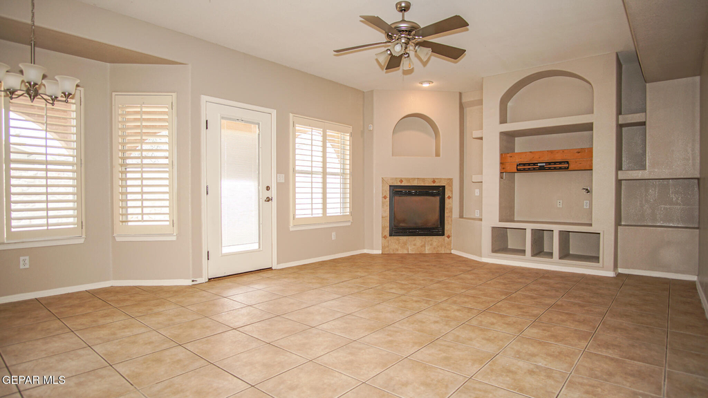 6325 Franklin Ridge Drive - Photo 4