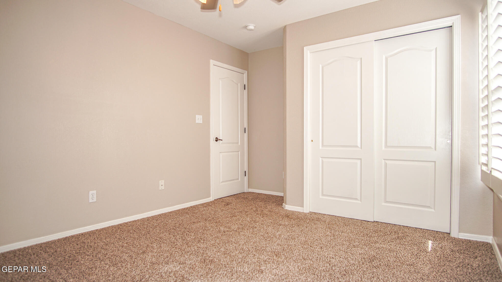 6325 Franklin Ridge Drive - Photo 14