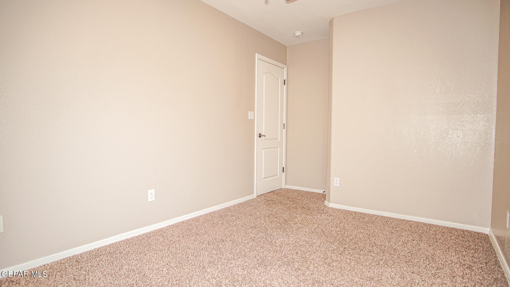 6325 Franklin Ridge Drive - Photo 18