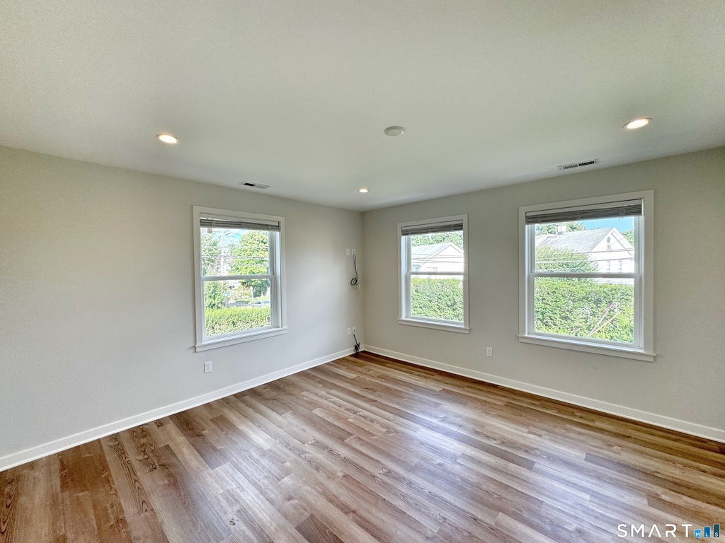 18 Catherine Street - Photo 5